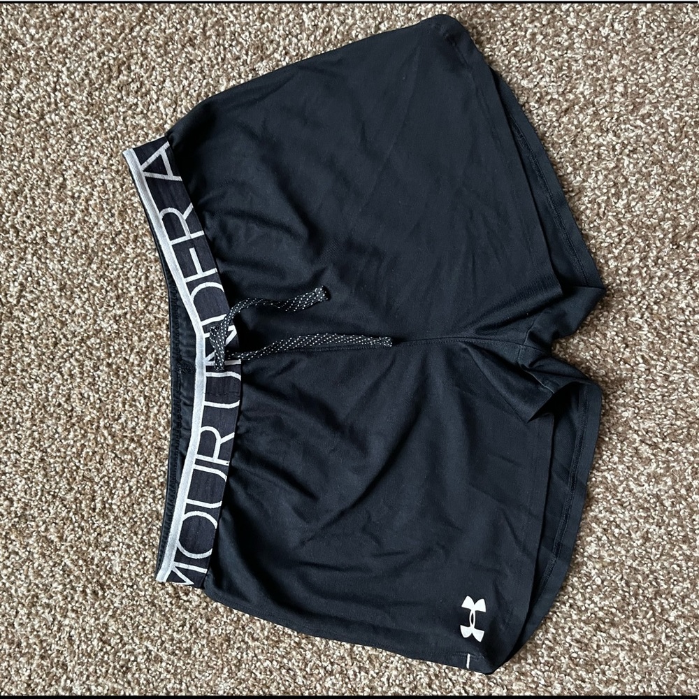 Black Under Armour shorts, fits like a womens medium, but is a youth xl